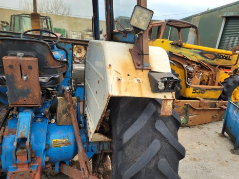 Cabina Sold Ford 2600, 3600, 4600, 4610 Complete Fritzmeier Cab M901 Sold: foto 9