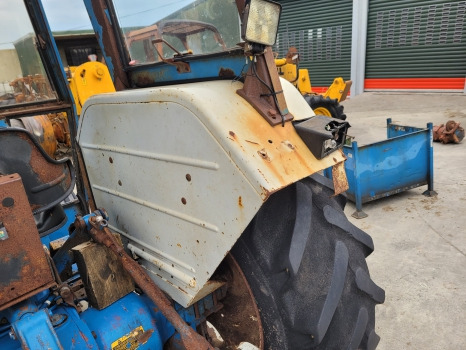 Cabina Sold Ford 2600, 3600, 4600, 4610 Complete Fritzmeier Cab M901 Sold: foto 10