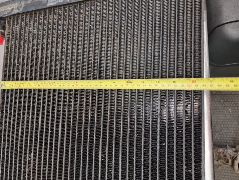 Valtra 6400, 6000, 8000, Xl Series, Oil Cooler V34224200, 34224200 - Radiador: foto 5 Valtra 6400, 6000, 8000, Xl Series, Oil Cooler V34224200, 34224200 - Radiador: foto 5
