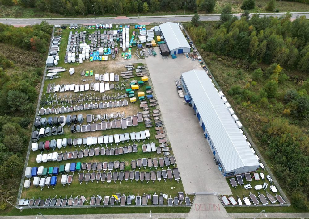 Lorries Lorries PLI35-6021 - laweta trzyosiowa uchylna lampy LED pompa hydrauliczna wypełnienie podłogi ALU - Remolque portavehículos: foto 4 Lorries Lorries PLI35-6021 - laweta trzyosiowa uchylna lampy LED pompa hydrauliczna wypełnienie podłogi ALU - Remolque portavehículos: foto 4