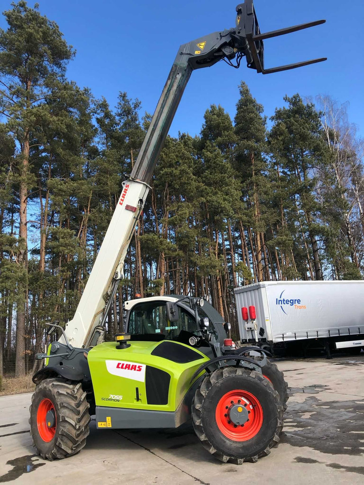 CLAAS SCORPION 7055 Varipower, Klima, Zaczep hydr,Centr smar,z Francji - Otros maquinaria: foto 3 CLAAS SCORPION 7055 Varipower, Klima, Zaczep hydr,Centr smar,z Francji - Otros maquinaria: foto 3