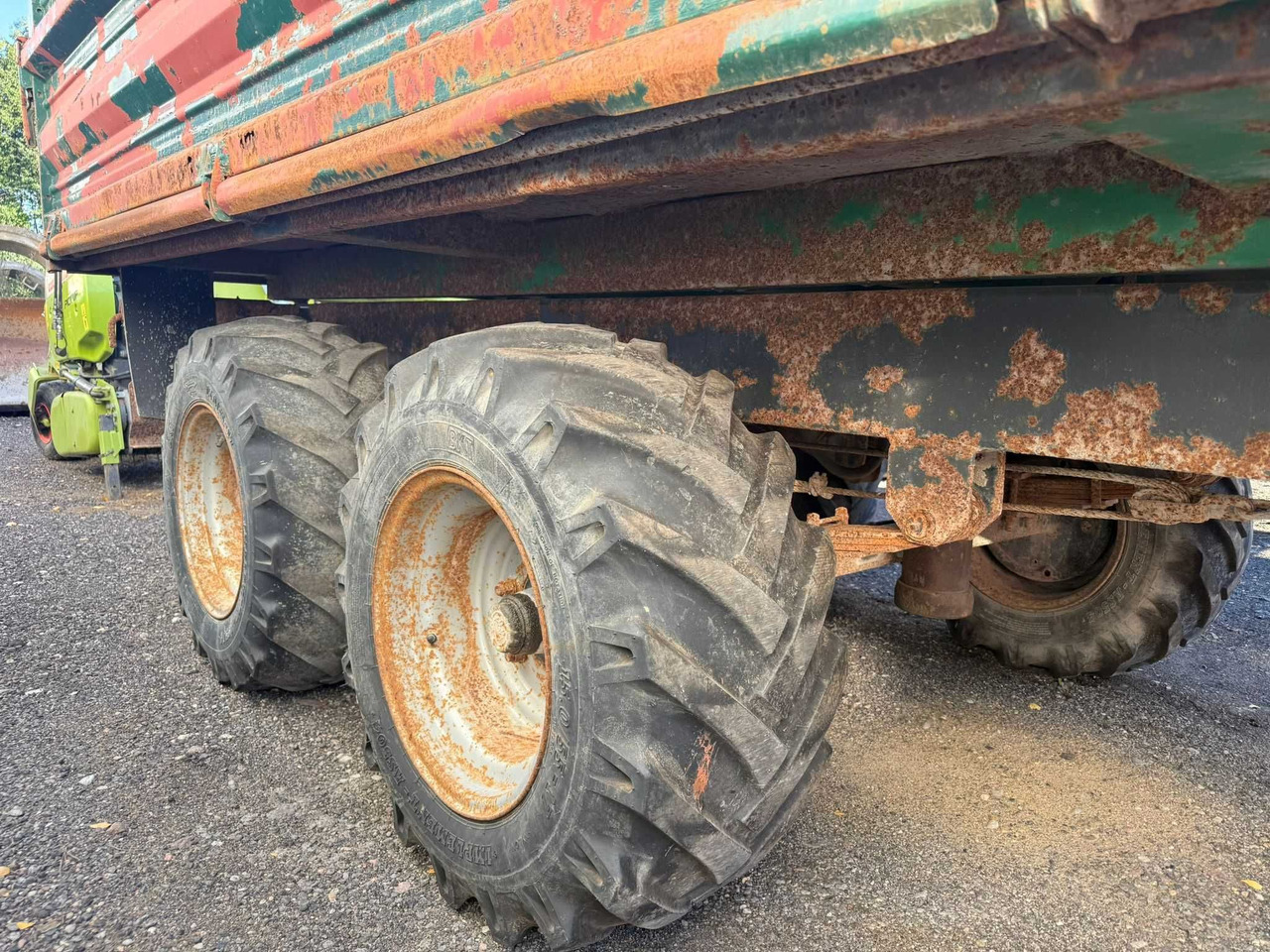 Przyczepa tandem wywrotka 3-stronna ,resory , Reisch , DMC 8 t.,1999 r - Remolque agrícola: foto 5 Przyczepa tandem wywrotka 3-stronna ,resory , Reisch , DMC 8 t.,1999 r - Remolque agrícola: foto 5