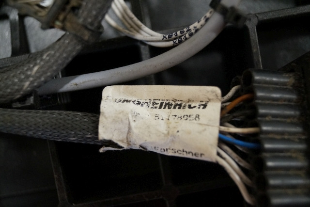 Jungheinrich 51189782 | Vloerplaat Floorplate ETV from Year 2011 Driving pedal 5 Vloerplaat Floorplate ETV from Year 2011 Driving pedal 51443197 Brake pedal 51198398 Kill switch 51188550 kabel 51178968 - Bastidor/ Chasis para Equipo de manutención: foto 3 Jungheinrich 51189782 | Vloerplaat Floorplate ETV from Year 2011 Driving pedal 5 Vloerplaat Floorplate ETV from Year 2011 Driving pedal 51443197 Brake pedal 51198398 Kill switch 51188550 kabel 51178968 - Bastidor/ Chasis para Equipo de manutención: foto 3