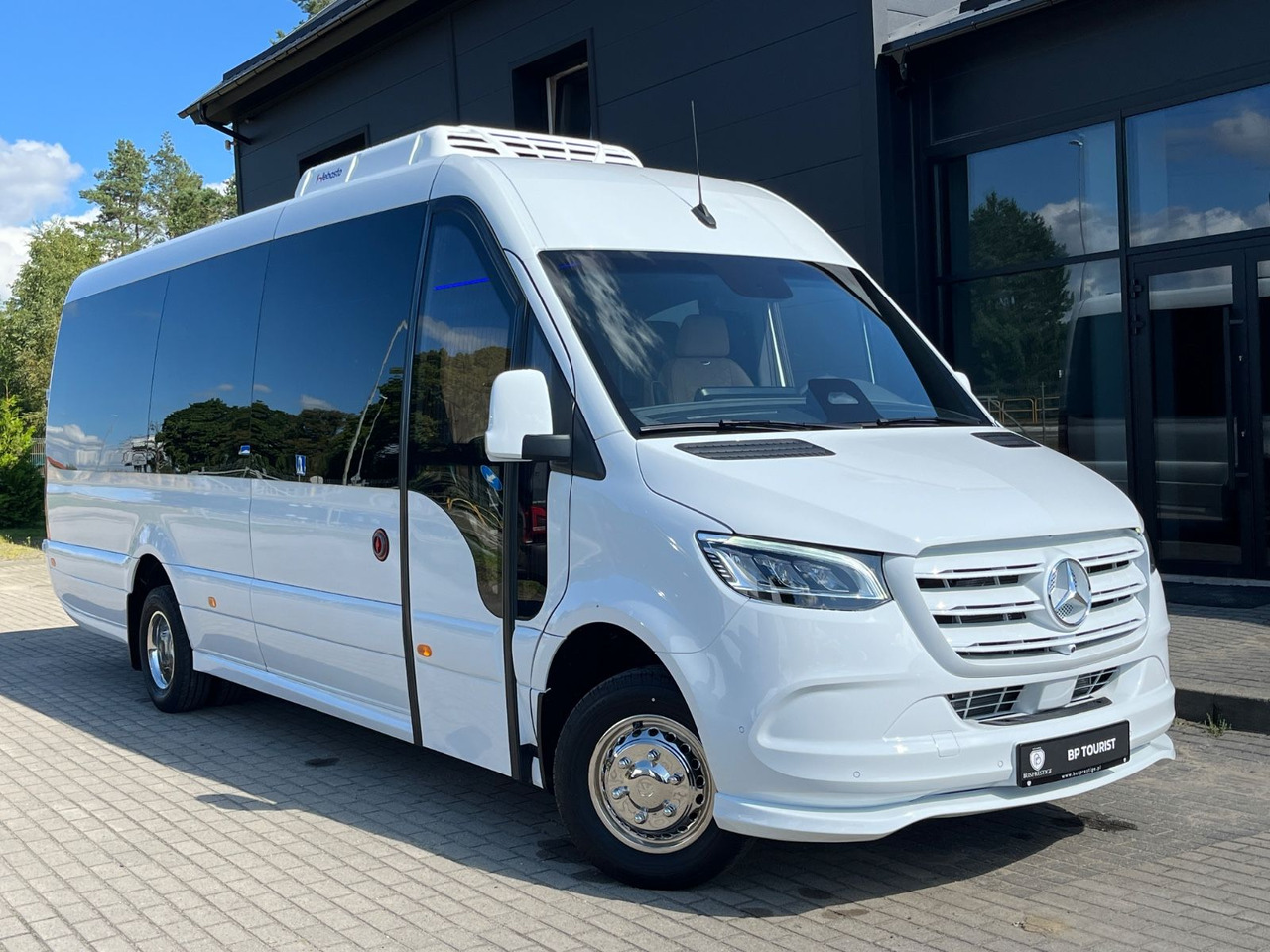 Mercedes-Benz Sprinter 519 TOURIST XL / 21 to 24 Seats / NEW! - Minibús, Furgoneta de pasajeros: foto 1 Mercedes-Benz Sprinter 519 TOURIST XL / 21 to 24 Seats / NEW! - Minibús, Furgoneta de pasajeros: foto 1