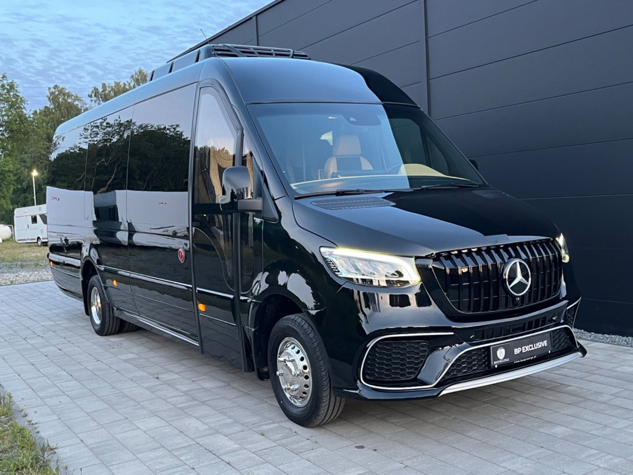 Mercedes-Benz Sprinter 519 XL /19+1+1/Luxury Bus /Coming Soon! Mercedes-Benz Sprinter 519 XL /19+1+1/Luxury /Panorama Windows - Minibús, Furgoneta de pasajeros: foto 1 Mercedes-Benz Sprinter 519 XL /19+1+1/Luxury Bus /Coming Soon! Mercedes-Benz Sprinter 519 XL /19+1+1/Luxury /Panorama Windows - Minibús, Furgoneta de pasajeros: foto 1