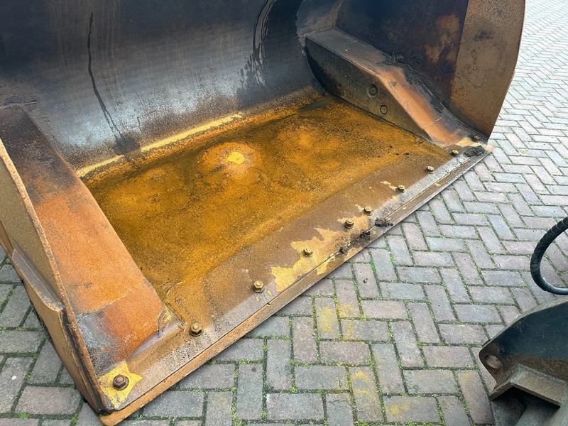 Eurosteel High Tip bucket 5m3 - Cazo para Maquinaria de construcción: foto 3 Eurosteel High Tip bucket 5m3 - Cazo para Maquinaria de construcción: foto 3