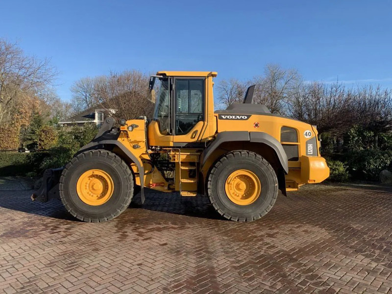 Volvo L120 H - Cargadora de ruedas: foto 1 Volvo L120 H - Cargadora de ruedas: foto 1