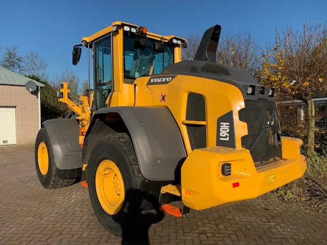 Volvo L90 H2 2025 Michelin 650/65 - Cargadora de ruedas: foto 2 Volvo L90 H2 2025 Michelin 650/65 - Cargadora de ruedas: foto 2