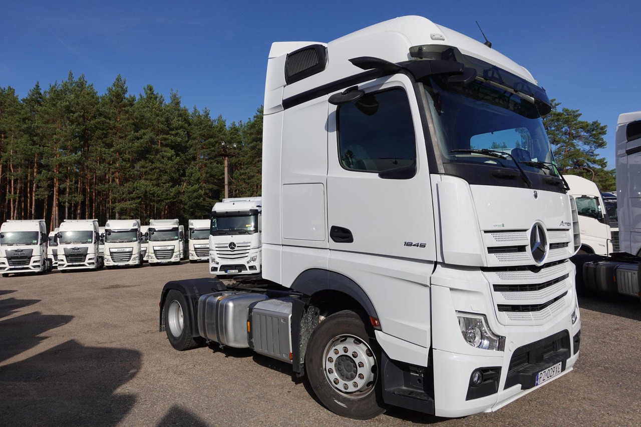 Mercedes-Benz Actros 5 1845 BigSpace - Cabeza tractora: foto 3 Mercedes-Benz Actros 5 1845 BigSpace - Cabeza tractora: foto 3