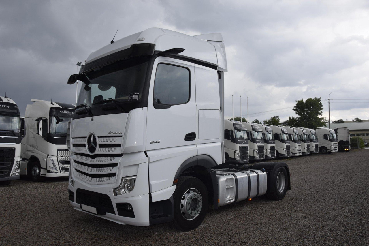 Mercedes-Benz Actros 5 1845 BigSpace - Cabeza tractora: foto 1 Mercedes-Benz Actros 5 1845 BigSpace - Cabeza tractora: foto 1