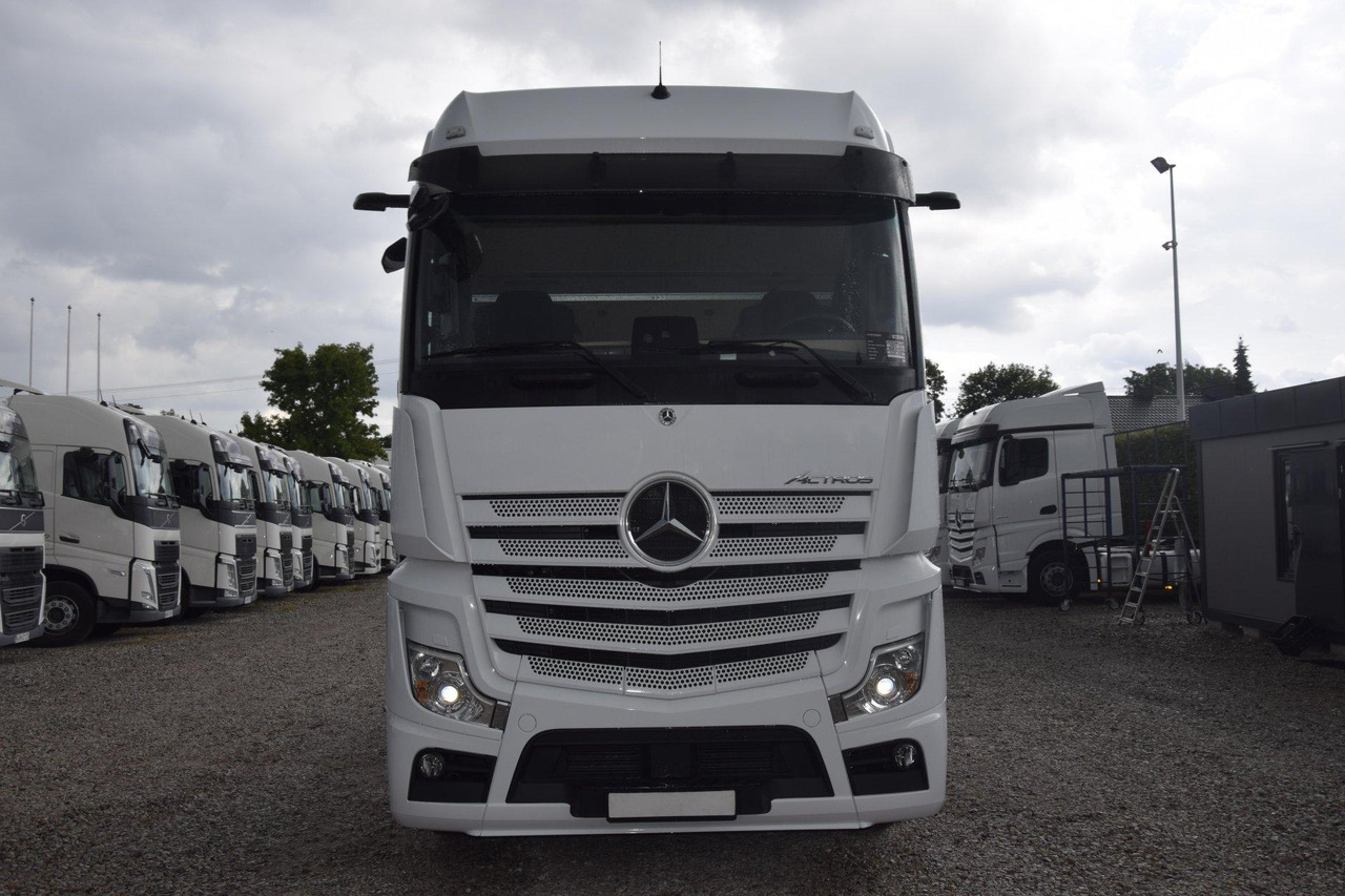 Mercedes-Benz Actros 5 1845 BigSpace - Cabeza tractora: foto 2 Mercedes-Benz Actros 5 1845 BigSpace - Cabeza tractora: foto 2