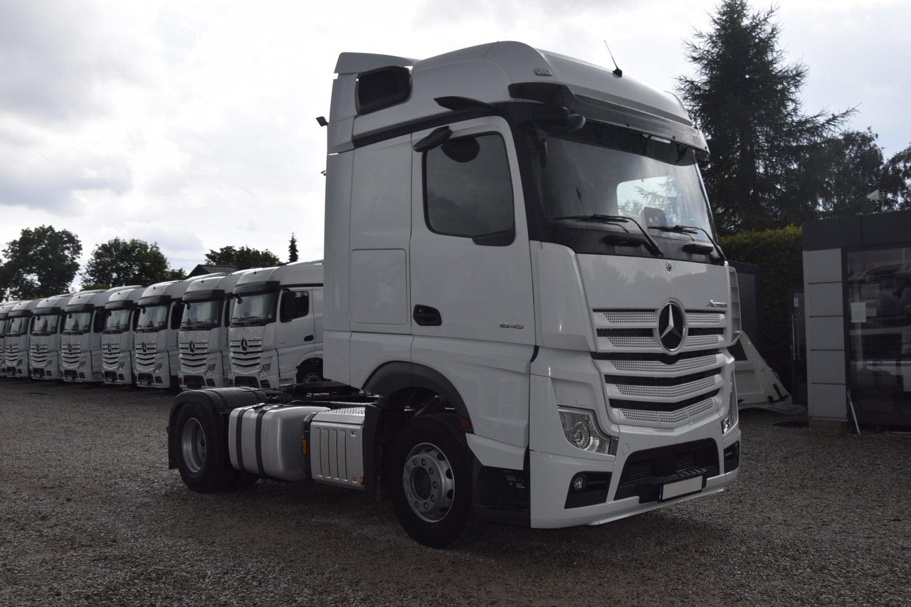 Mercedes-Benz Actros 5 1845 BigSpace - Cabeza tractora: foto 3 Mercedes-Benz Actros 5 1845 BigSpace - Cabeza tractora: foto 3