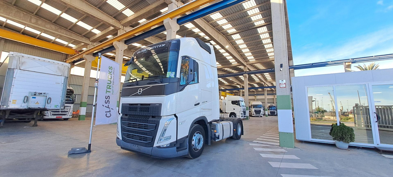 Volvo FH 460 Globetrotter XL Retarder i-Save - Cabeza tractora: foto 1 Volvo FH 460 Globetrotter XL Retarder i-Save - Cabeza tractora: foto 1