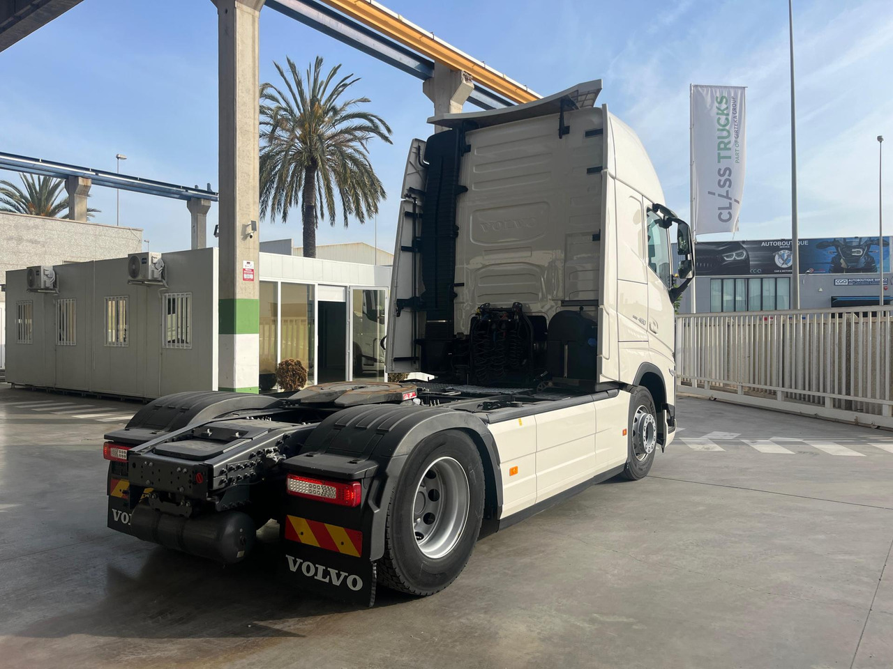 Volvo FH 460 Globetrotter XL i-Save I-ParkCool - Cabeza tractora: foto 3 Volvo FH 460 Globetrotter XL i-Save I-ParkCool - Cabeza tractora: foto 3
