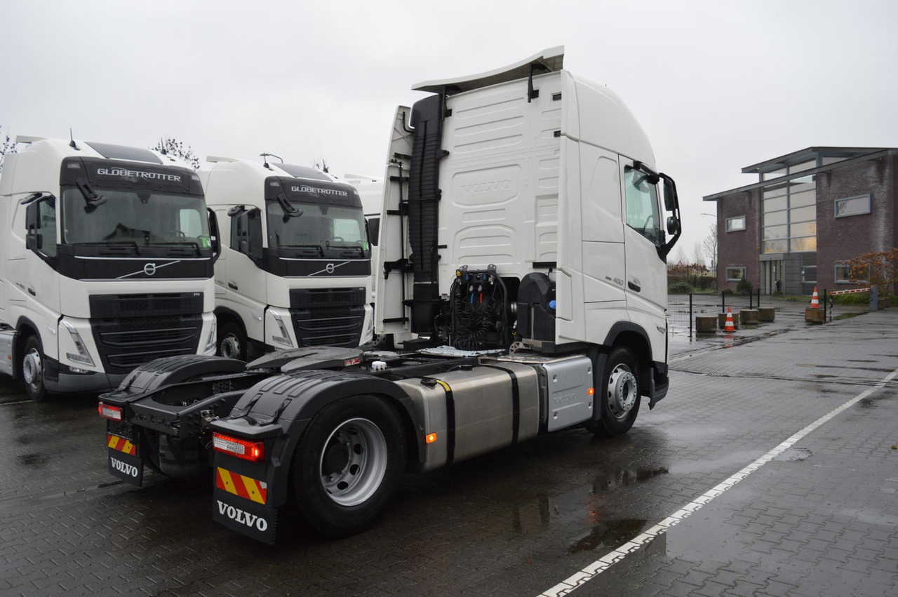 Volvo FH 460 Globetrotter XL i-Save I-ParkCool - Cabeza tractora: foto 4 Volvo FH 460 Globetrotter XL i-Save I-ParkCool - Cabeza tractora: foto 4
