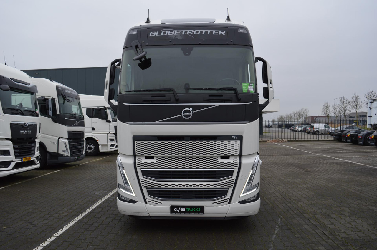 Volvo FH 460 Globetrotter XL i-Save I-ParkCool Side Skirts - Cabeza tractora: foto 2 Volvo FH 460 Globetrotter XL i-Save I-ParkCool Side Skirts - Cabeza tractora: foto 2