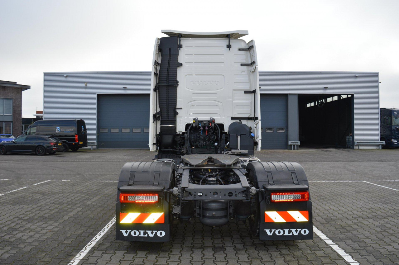 Volvo FH 500 Globetrotter XL - Cabeza tractora: foto 3 Volvo FH 500 Globetrotter XL - Cabeza tractora: foto 3