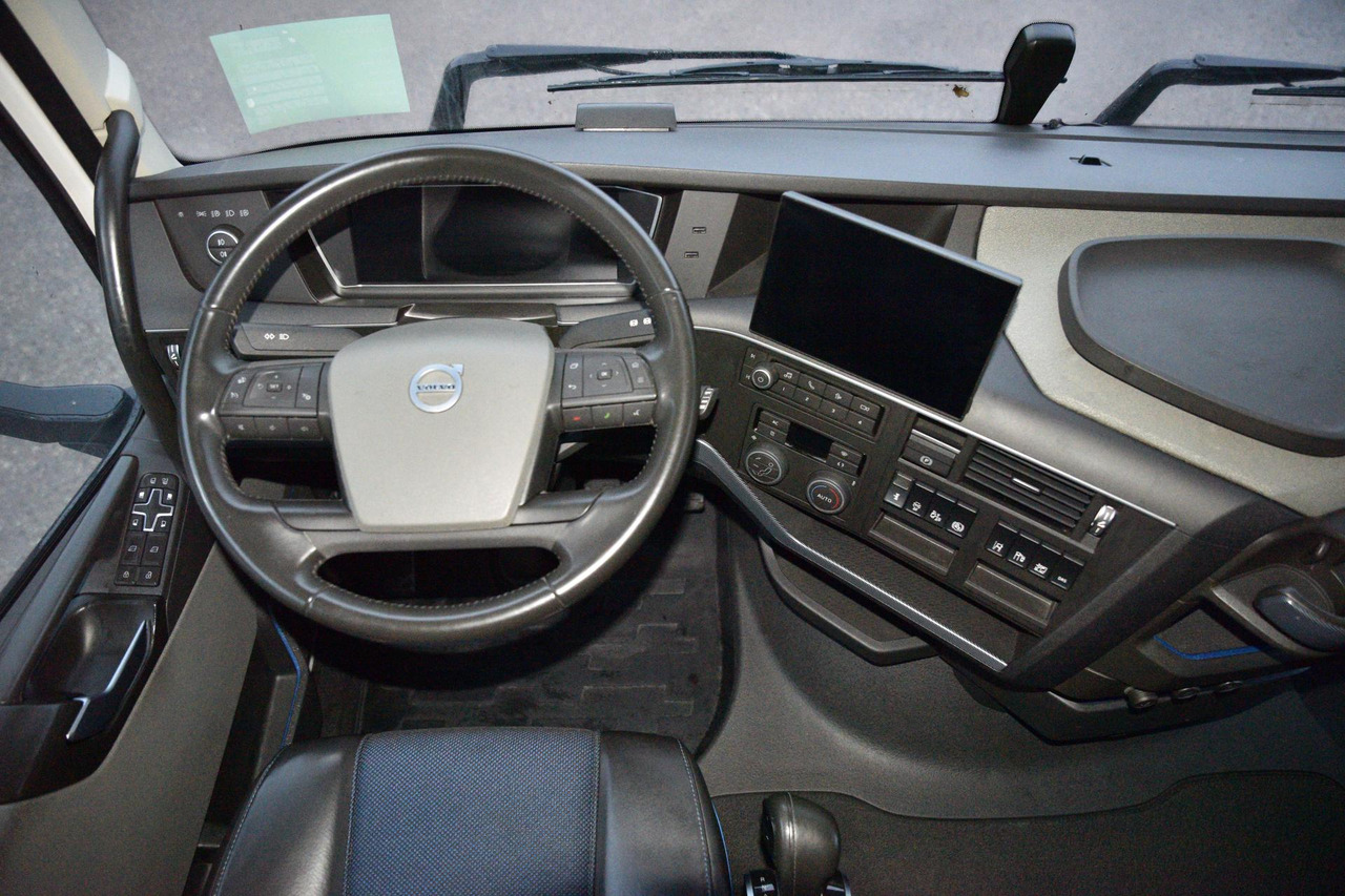 Cabeza tractora Volvo FH 500 Globetrotter XL Varios: foto 11