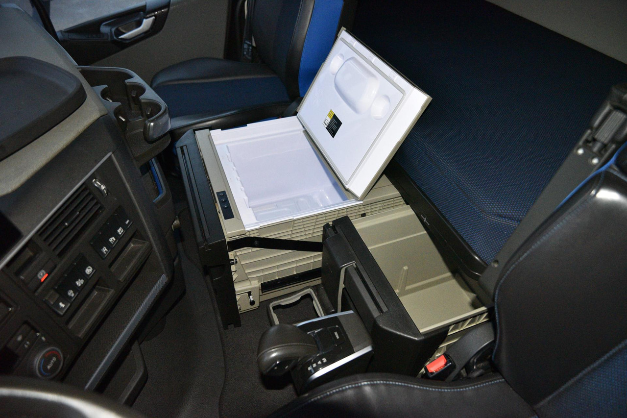Cabeza tractora Volvo FH 500 Globetrotter XL Varios: foto 18