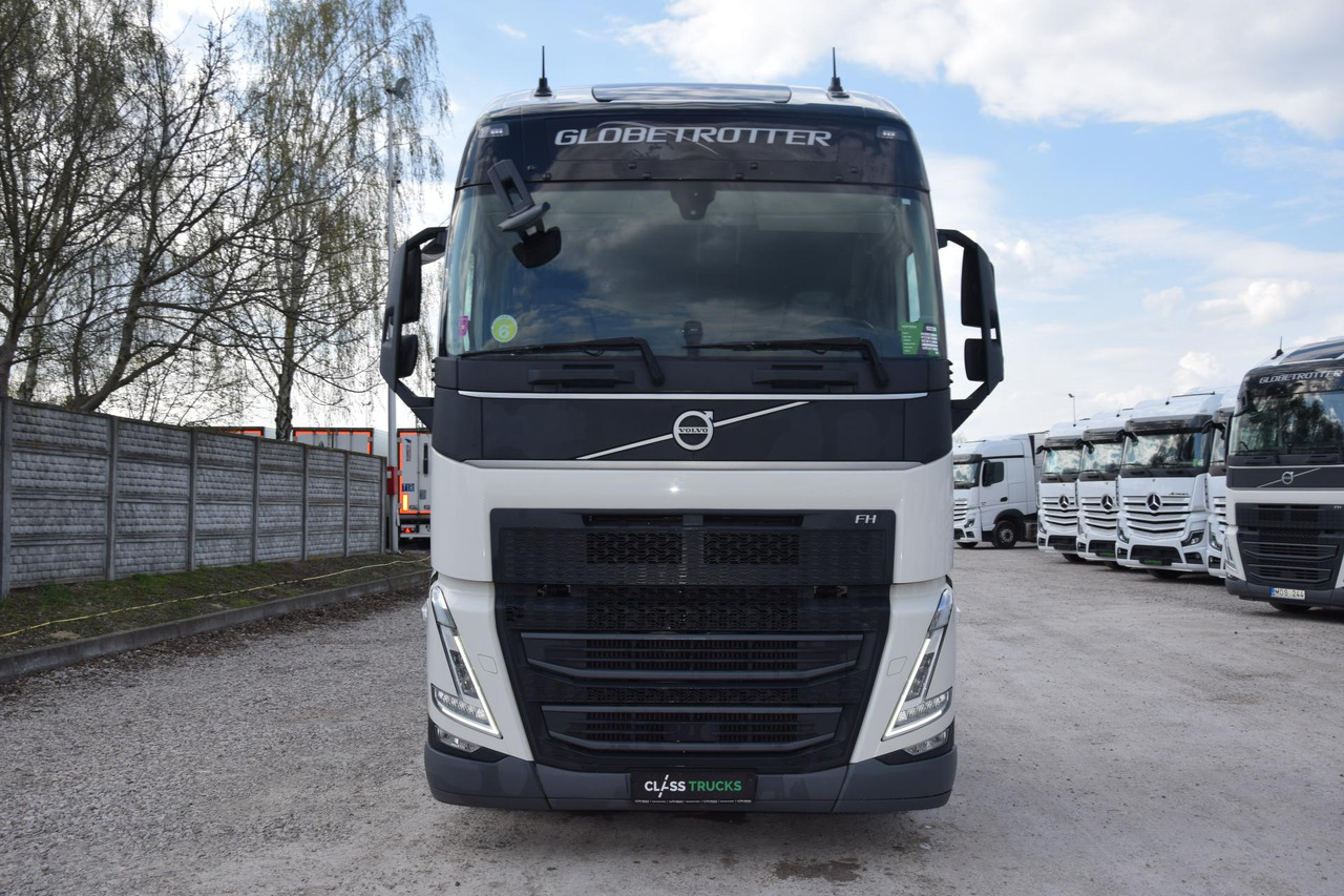 Volvo FH 500 Globetrotter XL Varios - Cabeza tractora: foto 2 Volvo FH 500 Globetrotter XL Varios - Cabeza tractora: foto 2