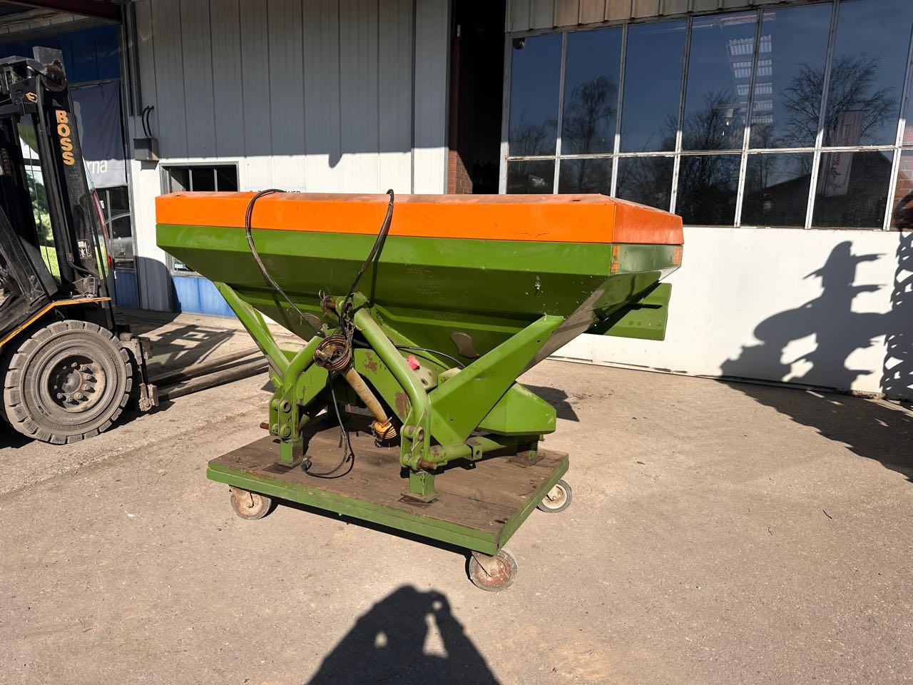 Amazone ZA-U 1001 - Esparcidor de fertilizantes: foto 3 Amazone ZA-U 1001 - Esparcidor de fertilizantes: foto 3