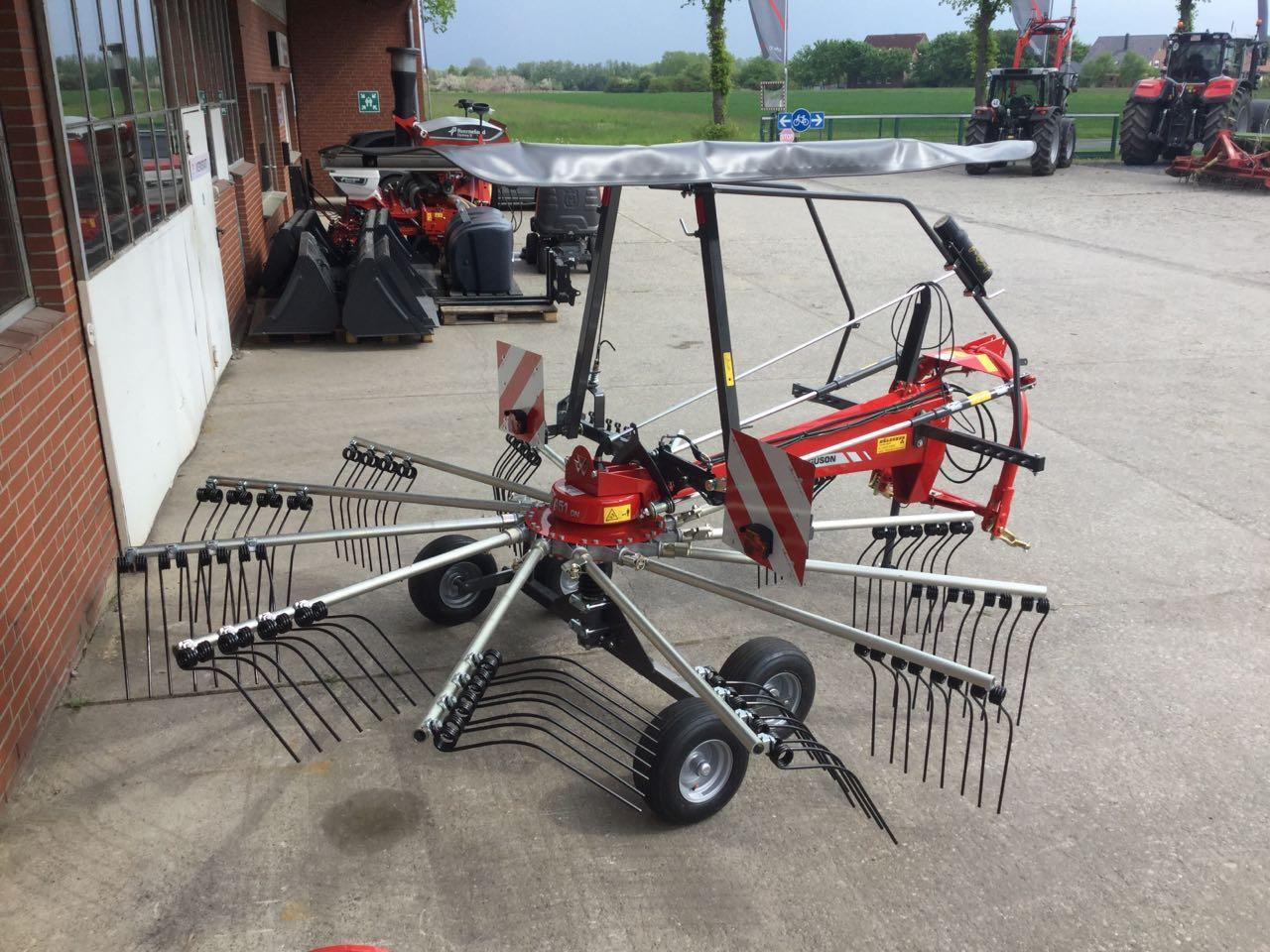 Massey Ferguson RK 451 DN - Henificadora: foto 4 Massey Ferguson RK 451 DN - Henificadora: foto 4