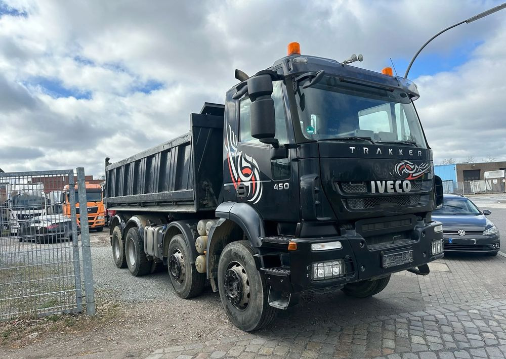 Iveco Trakker 450 | Trójstronna wywrotka | 2008 | 8x4 | Retarder | Bordmatik | Manual | - Camión volquete: foto 3 Iveco Trakker 450 | Trójstronna wywrotka | 2008 | 8x4 | Retarder | Bordmatik | Manual | - Camión volquete: foto 3