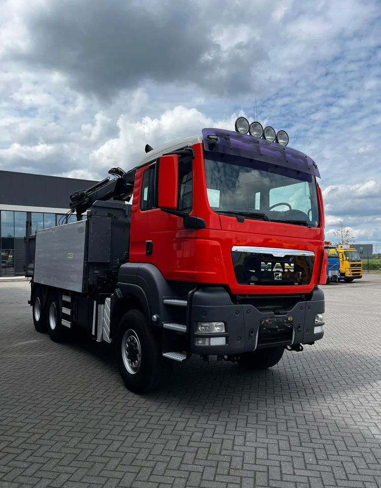 MAN TGS 26.360 /6x6 /Euro 5 /WYWROTKA TRÓJSTRONNA + ŻURAW - Camión volquete: foto 3 MAN TGS 26.360 /6x6 /Euro 5 /WYWROTKA TRÓJSTRONNA + ŻURAW - Camión volquete: foto 3