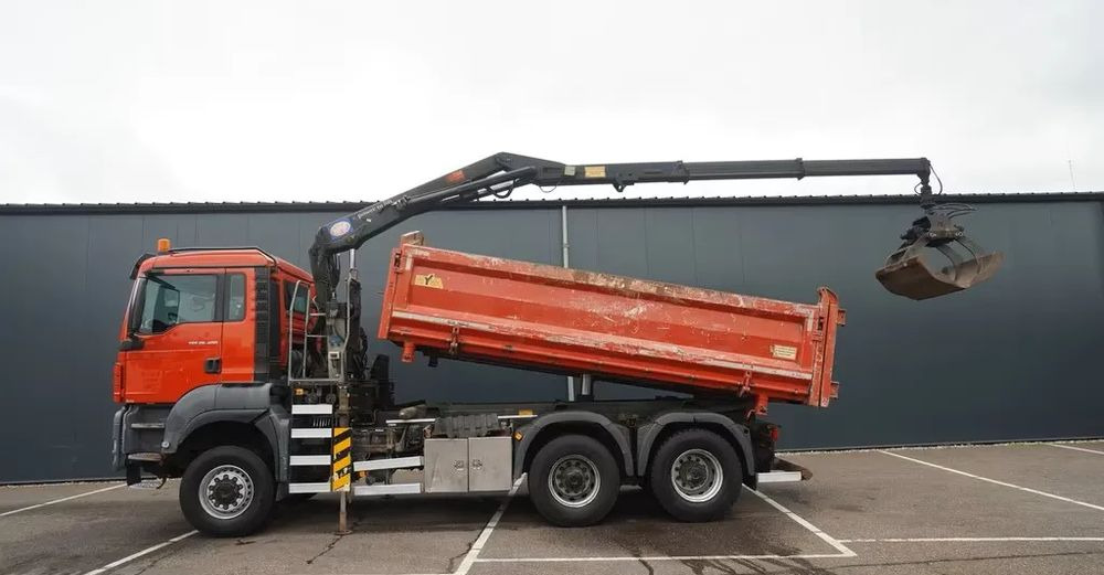 MAN TGS 28.400 / 6x6 / WYWROTKA 2-STRONNA Z HDS HMF 1643 Z2/ EURO 5 - Camión volquete: foto 3 MAN TGS 28.400 / 6x6 / WYWROTKA 2-STRONNA Z HDS HMF 1643 Z2/ EURO 5 - Camión volquete: foto 3