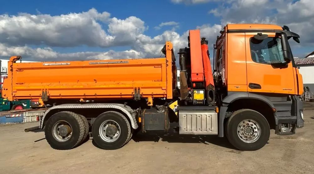 Mercedes-Benz Arocs 2648/3 – 3-stronny wywrotka Meiller / Żuraw Palfinger PK23002 / 2x BORDMATIK / Automatyczna - Camión volquete: foto 5 Mercedes-Benz Arocs 2648/3 – 3-stronny wywrotka Meiller / Żuraw Palfinger PK23002 / 2x BORDMATIK / Automatyczna - Camión volquete: foto 5