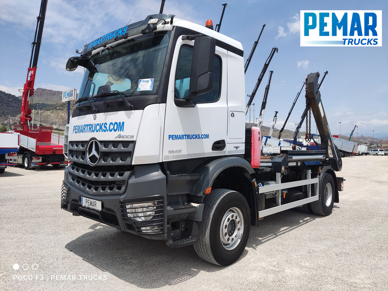MERCEDES-BENZ AROCS 1845 PORTACONTENEDOR CADENAS - Camión portacontenedor de cadenas: foto 2 MERCEDES-BENZ AROCS 1845 PORTACONTENEDOR CADENAS - Camión portacontenedor de cadenas: foto 2