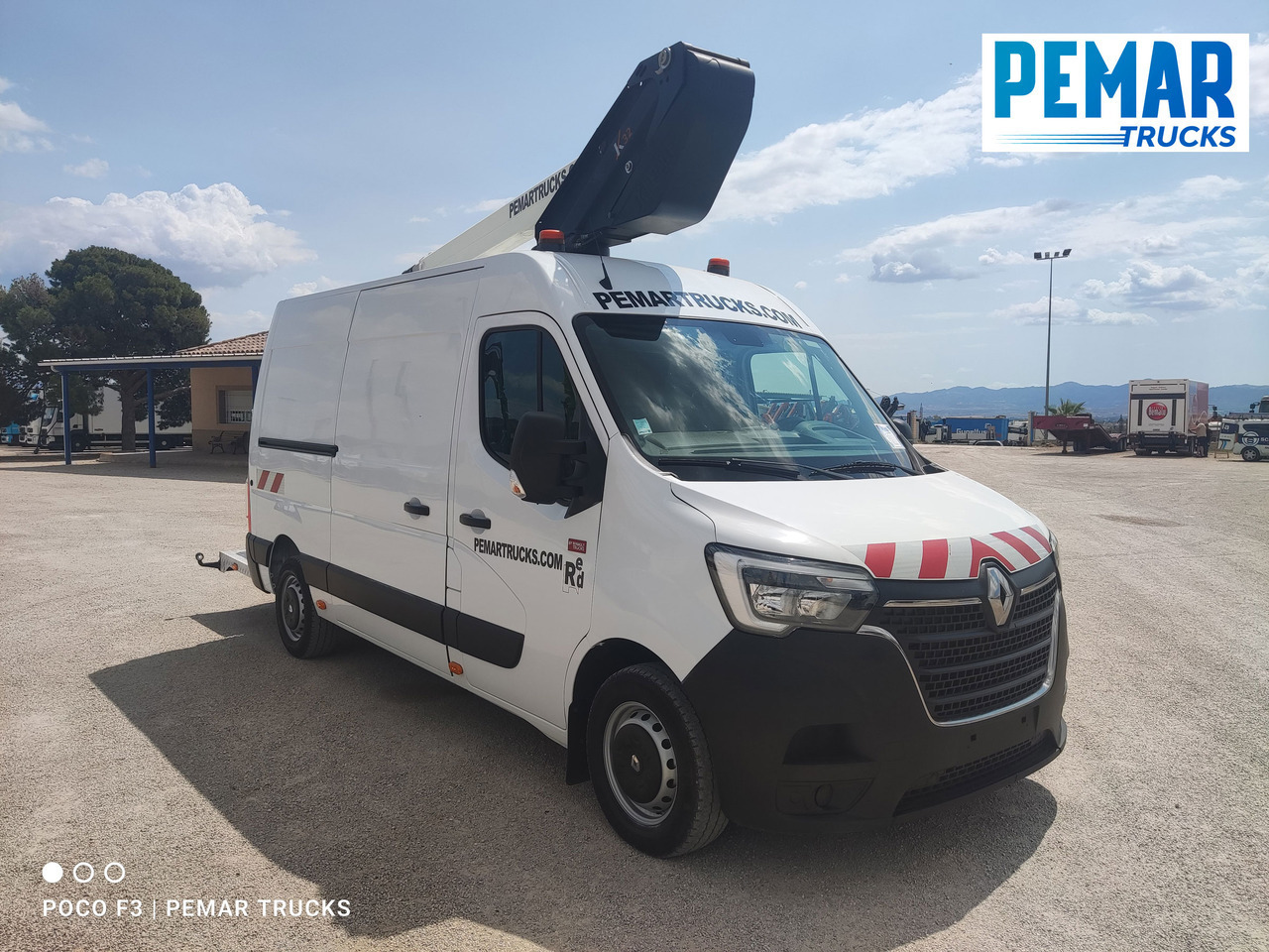 RENAULT MASTER 2.3 DCI CESTA ELEVADORA PORTAPERSONAS EURO 6 - Furgoneta de pasajeros: foto 4 RENAULT MASTER 2.3 DCI CESTA ELEVADORA PORTAPERSONAS EURO 6 - Furgoneta de pasajeros: foto 4