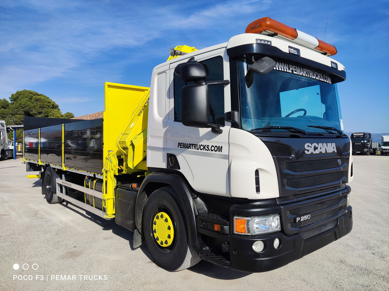 SCANIA P 250 GRUA CAJA FIJA - Camión grúa: foto 4 SCANIA P 250 GRUA CAJA FIJA - Camión grúa: foto 4