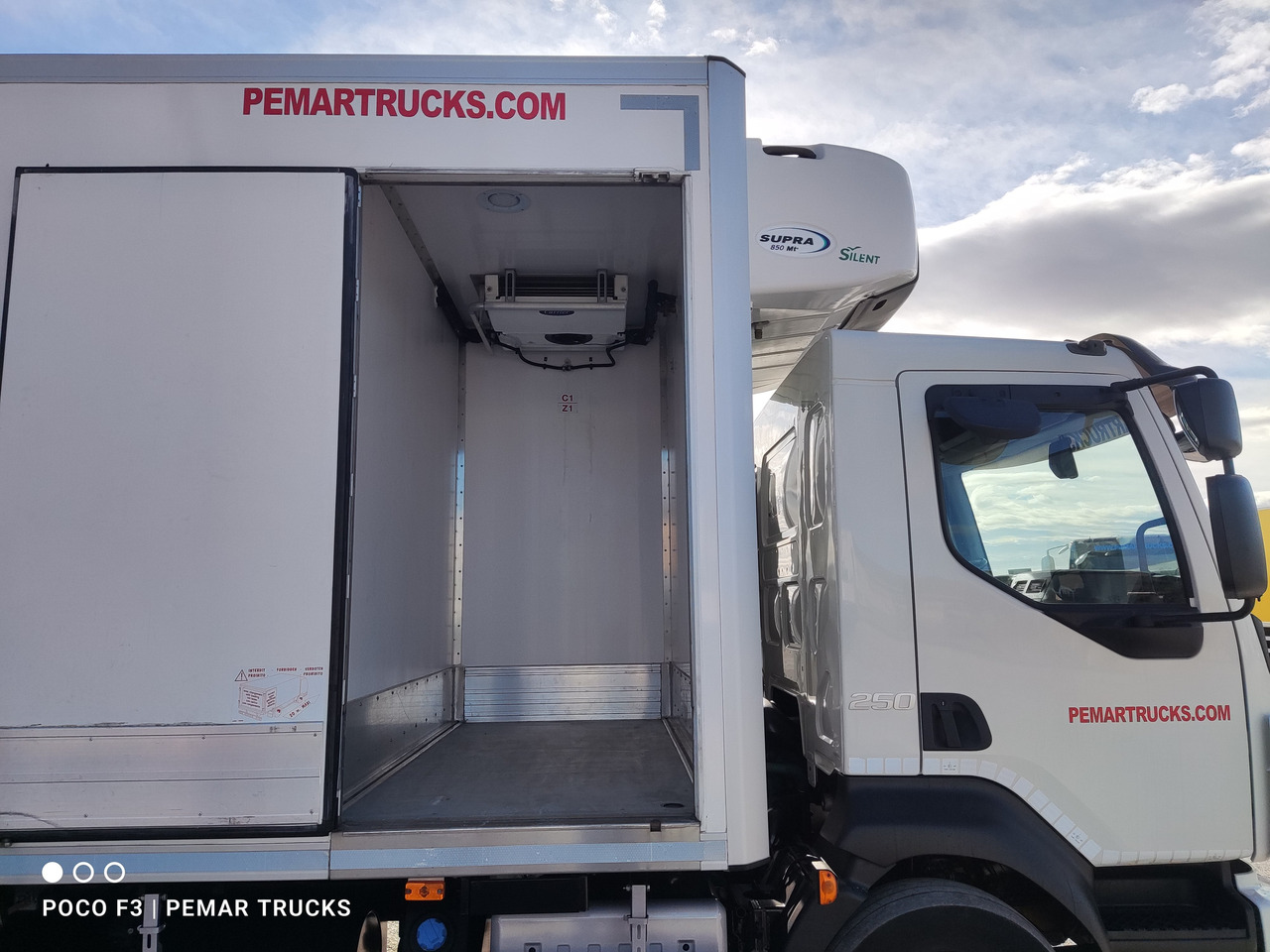 Camión frigorífico VOLVO FL 250 FRIGORIFICO 12T EURO 6: foto 15