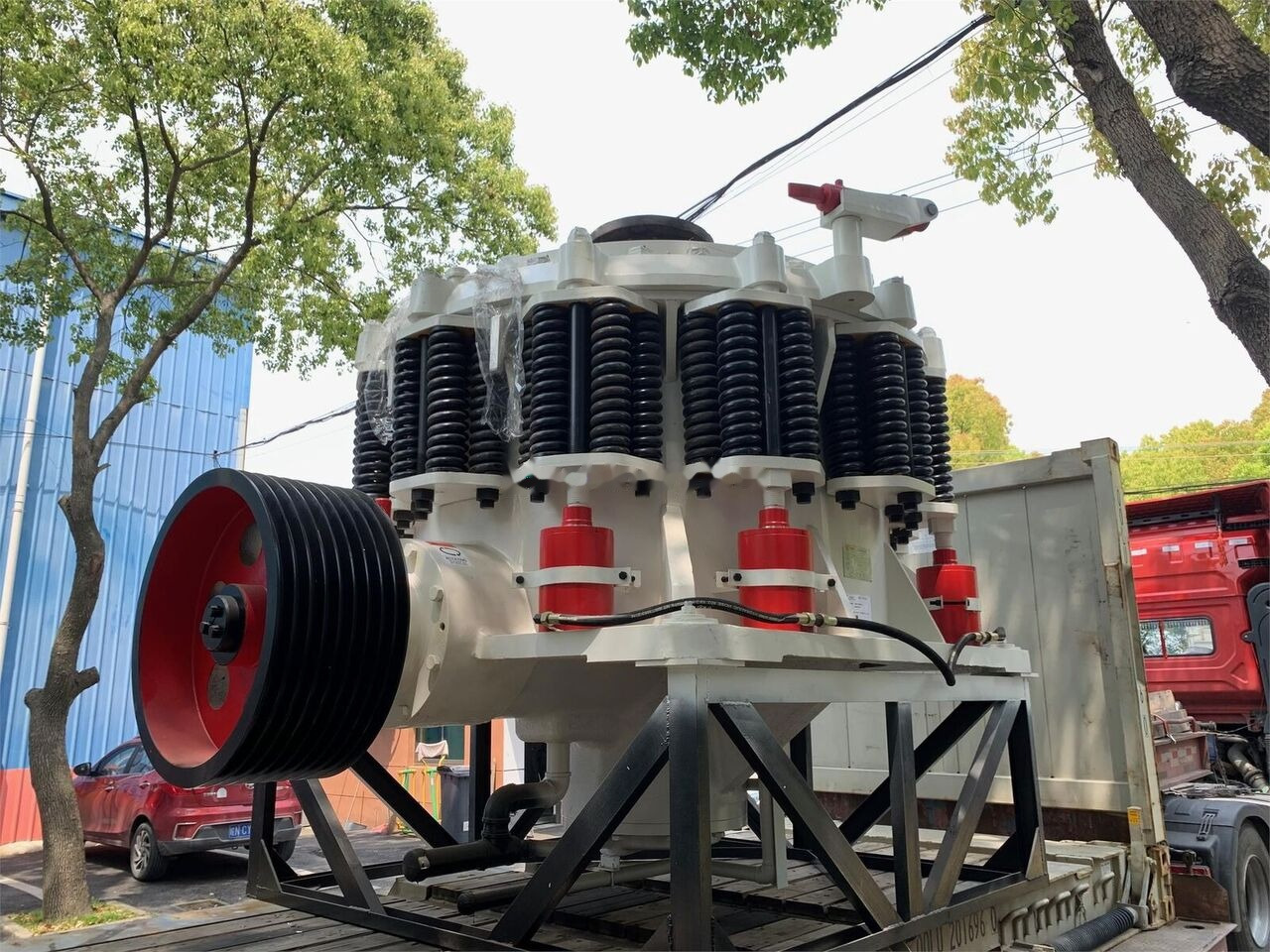 Kinglink 5.5 Feet Symons Cone Crusher KLC1680 - Trituradora de cono: foto 3 Kinglink 5.5 Feet Symons Cone Crusher KLC1680 - Trituradora de cono: foto 3