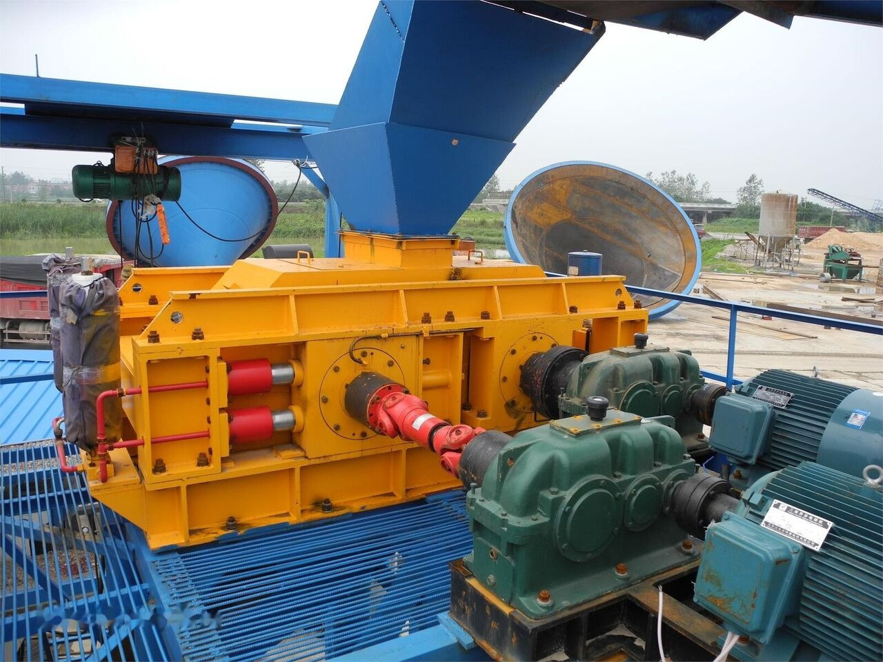 Kinglink KL2PGS1200 Hydraulic Roller Crusher for fine sizing - Machacadora: foto 1 Kinglink KL2PGS1200 Hydraulic Roller Crusher for fine sizing - Machacadora: foto 1