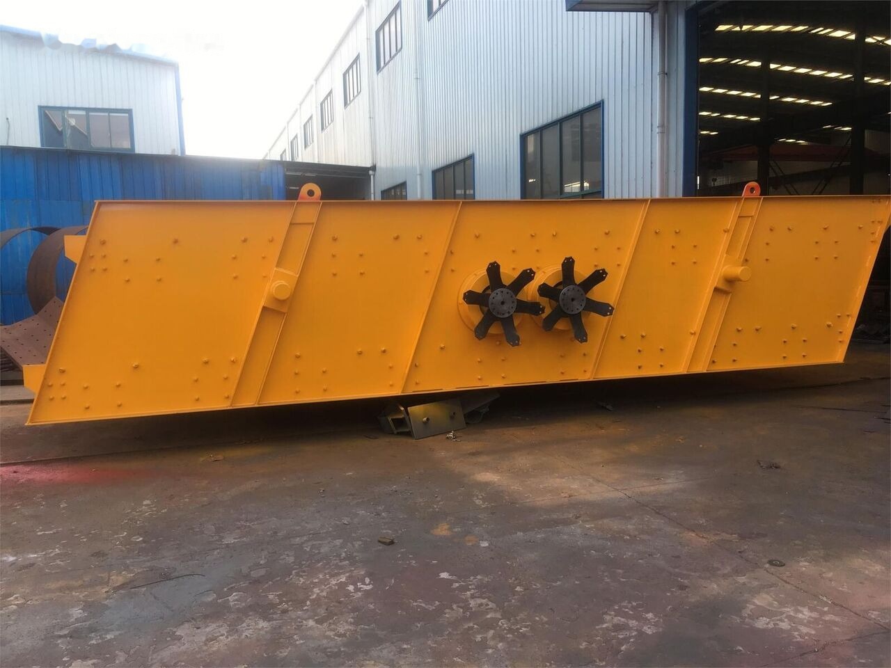 Kinglink Twin Shaft Vibrating Screen 2YK3070 | Soda Ash - Cribadora: foto 1 Kinglink Twin Shaft Vibrating Screen 2YK3070 | Soda Ash - Cribadora: foto 1