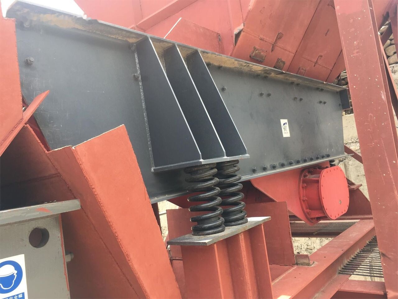 Kinglink ZSW380X96 RiverStone Aggregate vibrating grizzly feeder - Maquinaria para minería: foto 4 Kinglink ZSW380X96 RiverStone Aggregate vibrating grizzly feeder - Maquinaria para minería: foto 4