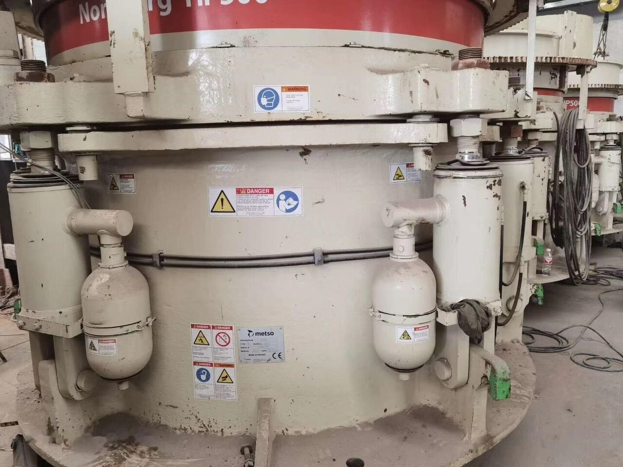 Metso Used HP500 Cone Crusher - Trituradora de cono: foto 3 Metso Used HP500 Cone Crusher - Trituradora de cono: foto 3