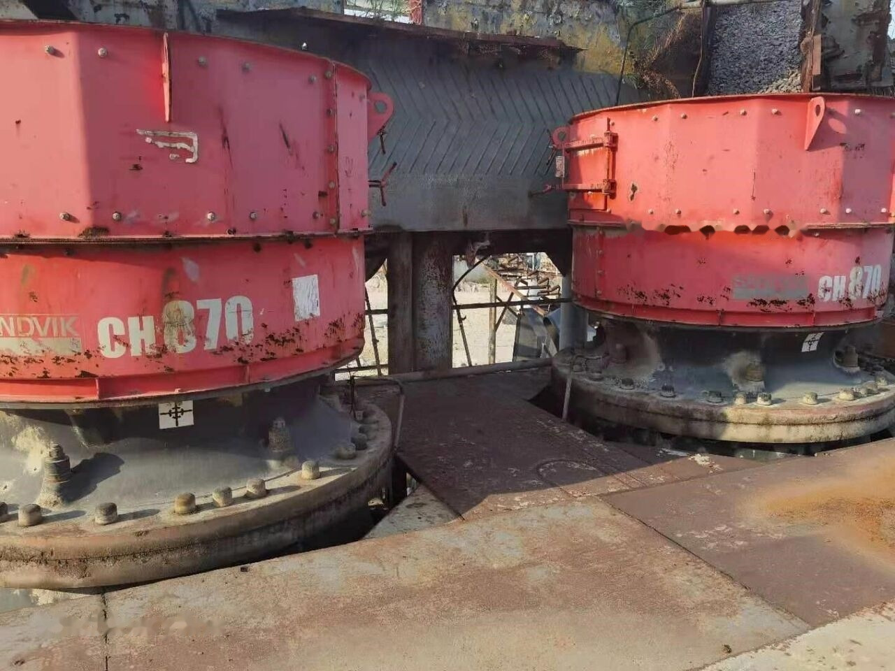 Sandvik CH870 - Trituradora de cono: foto 1 Sandvik CH870 - Trituradora de cono: foto 1