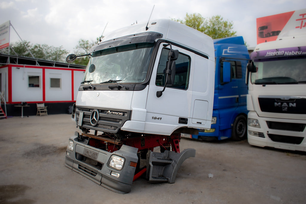 MERCEDES-BENZ ACTROS MP2 LARGE (MEGA) - Cabina para Camión: foto 1 MERCEDES-BENZ ACTROS MP2 LARGE (MEGA) - Cabina para Camión: foto 1