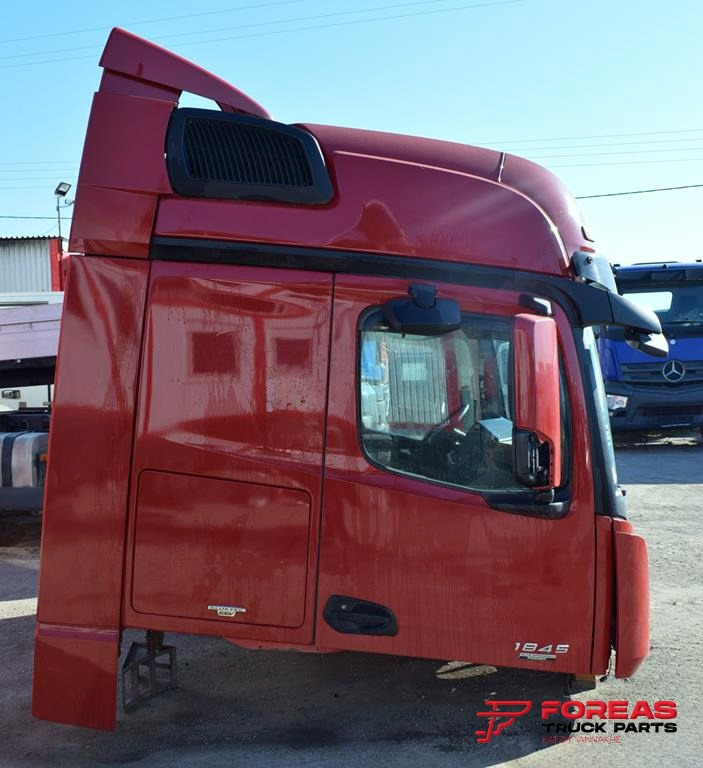 MERCEDES-BENZ ACTROS MP4 GIGA SPACE - Cabina para Camión: foto 4 MERCEDES-BENZ ACTROS MP4 GIGA SPACE - Cabina para Camión: foto 4