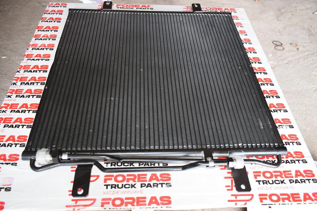 MERCEDES-BENZ ATEGO - Radiador para Camión: foto 1 MERCEDES-BENZ ATEGO - Radiador para Camión: foto 1
