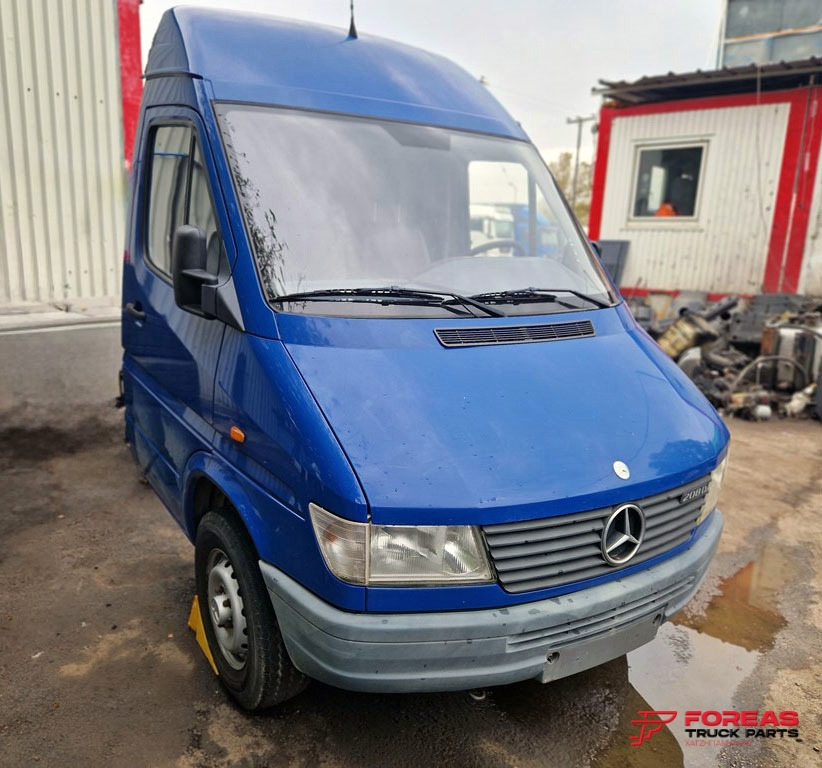 MERCEDES SPRINTER OM601 - Cabina para Furgoneta: foto 3 MERCEDES SPRINTER OM601 - Cabina para Furgoneta: foto 3