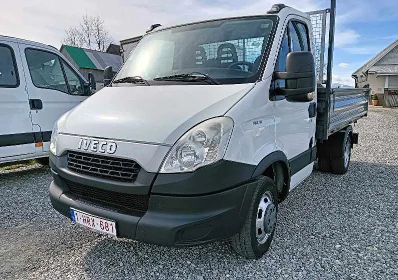 Iveco 35C13, 35C12, 35C14, 35C15 - Furgoneta basculante: foto 2 Iveco 35C13, 35C12, 35C14, 35C15 - Furgoneta basculante: foto 2