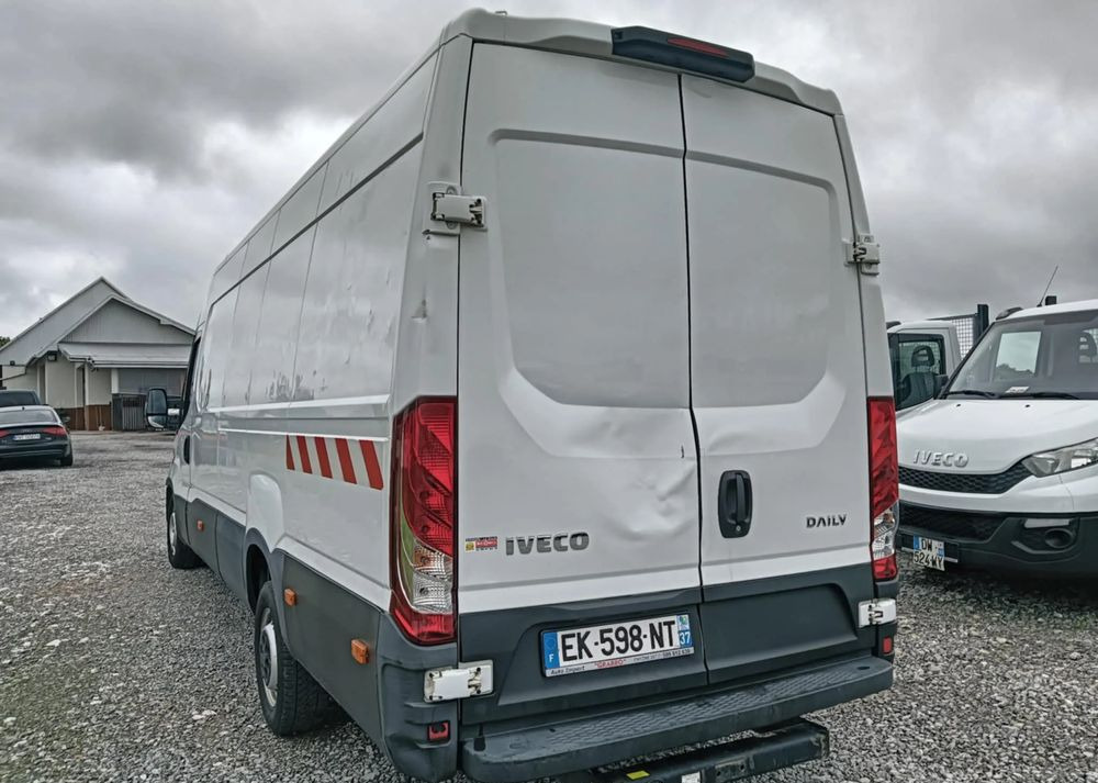 Iveco 35S14,35S13,35C13,35C12, - Furgón: foto 3 Iveco 35S14,35S13,35C13,35C12, - Furgón: foto 3