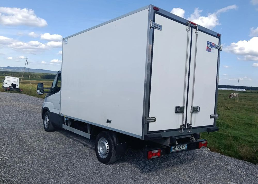 Iveco 35S16, 35S15, 35S14, 35S13 - Furgoneta frigorifica: foto 4 Iveco 35S16, 35S15, 35S14, 35S13 - Furgoneta frigorifica: foto 4