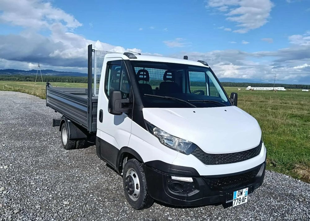 Iveco DAILY 35C13, 35C12, 35C14, 35C15 - Furgoneta basculante: foto 3 Iveco DAILY 35C13, 35C12, 35C14, 35C15 - Furgoneta basculante: foto 3