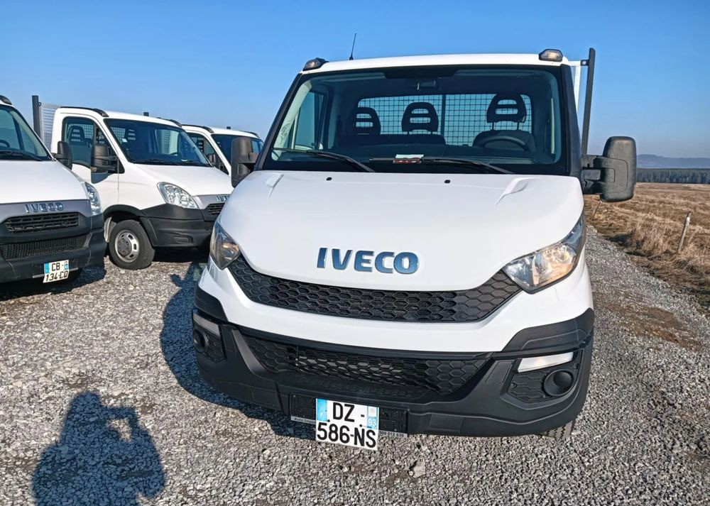 Iveco DAILY 35C13, 35C15 - Furgoneta basculante: foto 2 Iveco DAILY 35C13, 35C15 - Furgoneta basculante: foto 2