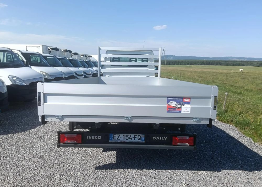 Iveco DAILY 35C14, 35C13, 35C15, 35C12 - Furgoneta caja abierta: foto 4 Iveco DAILY 35C14, 35C13, 35C15, 35C12 - Furgoneta caja abierta: foto 4